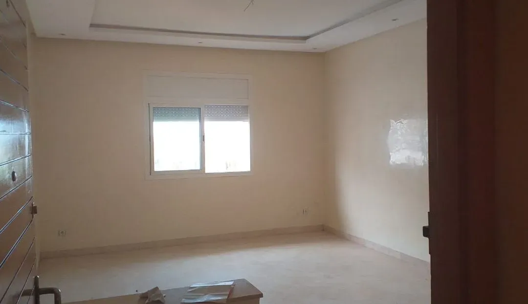 Appartement à vendre 1 950 000 dh 92 m², 2 chambres - Riyad Skhirate- Témara