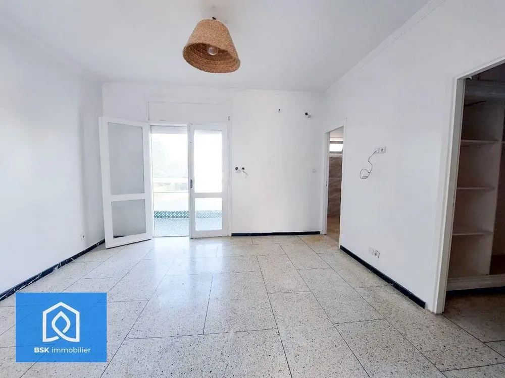 Maison à louer 17 000 dh 250 m² avec 3 chambres - CIL Casablanca | Agenz