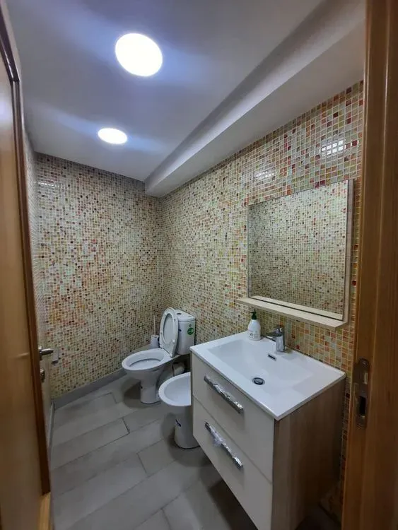 Commerce à louer 33 000 dh 155 m² - Val Fleurie Casablanca