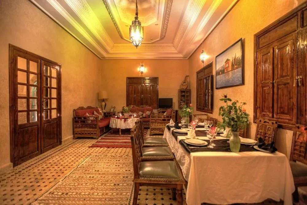 Villa à vendre 10 000 000 dh 5 000 m² avec 9 chambres - Ennakhil (Palmeraie) Marrakech | Agenz