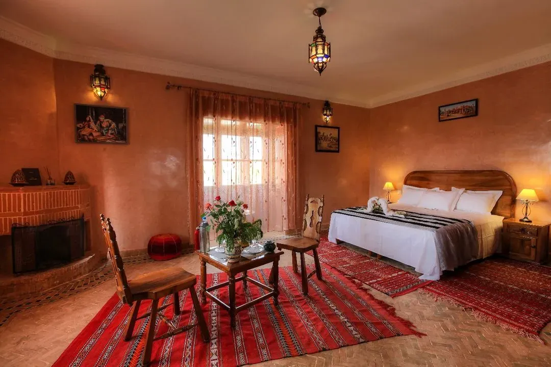 Villa à vendre 10 000 000 dh 5 000 m² avec 9 chambres - Ennakhil (Palmeraie) Marrakech | Agenz