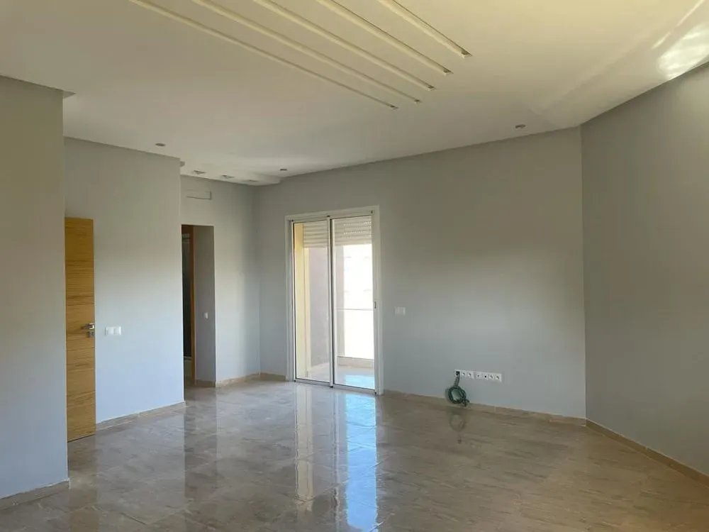 Villa à vendre 4 700 000 dh 440 m², 5 chambres - Masmoudi Marrakech