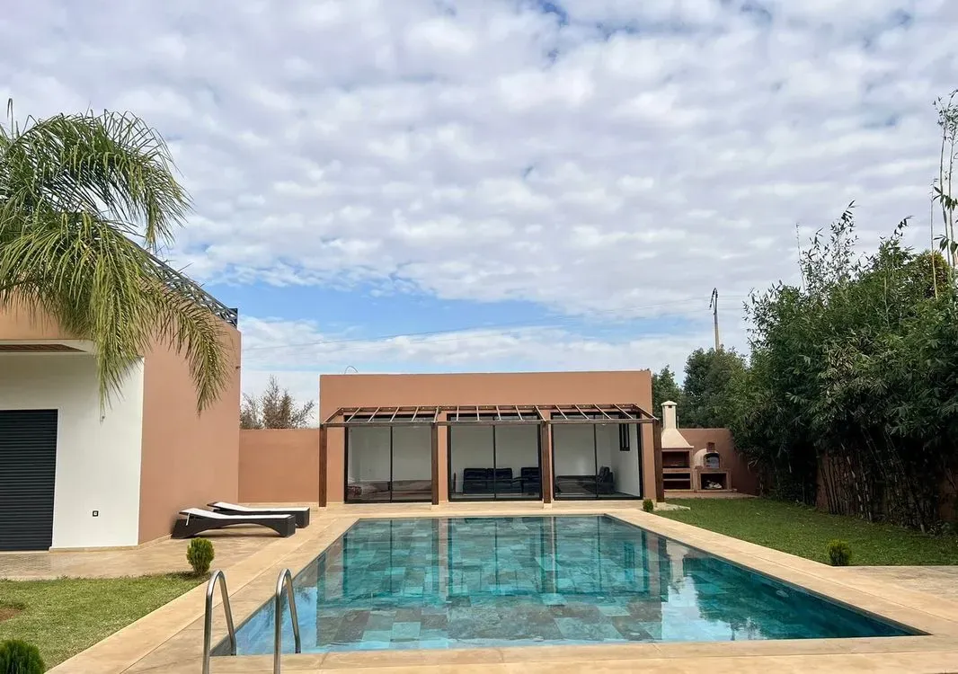 Villa à vendre 4 250 000 dh 1 020 m², 4 chambres - Route de Fès Marrakech