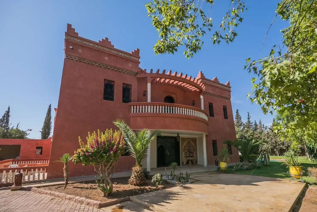 Villa à vendre 5 400 000 dh 2 500 m², 7 chambres - Guéliz Marrakech