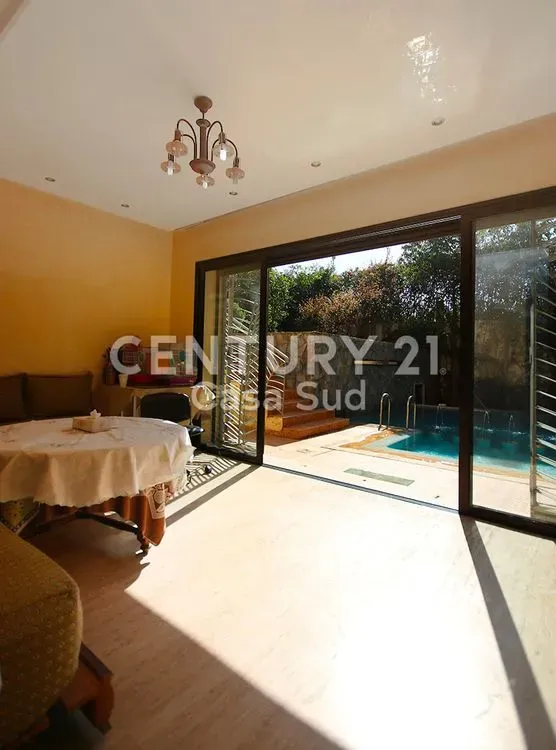 Villa à vendre 6 700 000 dh 685 m², 4 chambres - Nassim II Casablanca