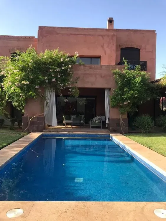 Villa à vendre 5 400 000 dh 870 m², 4 chambres - Route de Fès Marrakech