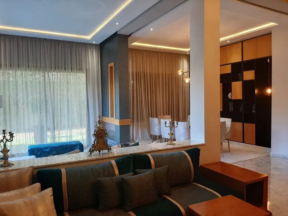 Villa à vendre 5 500 000 dh 388 m², 7 chambres - Masmoudi Marrakech
