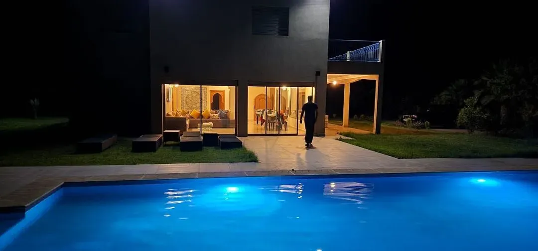Villa à vendre 5 500 000 dh 6 000 m², 5 chambres - Rahba Kedima Marrakech