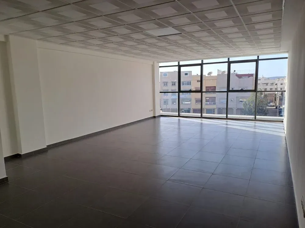Bureau à louer 5 000 dh 80 m² - Founti Agadir-Ida -Ou-Tanane | Agenz