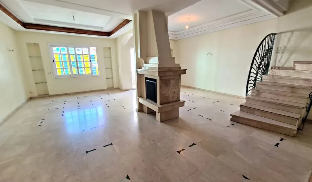 Duplex à vendre 3 100 000 dh 183 m², 3 chambres - Triangle d'or Casablanca