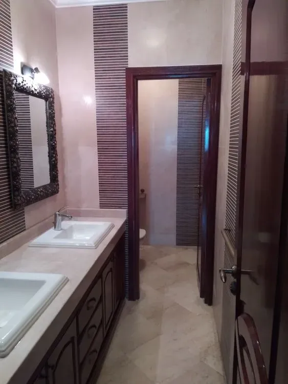 Villa à louer 1 500 dh 400 m² avec 5 chambres - Hay Al Horria Mohammadia | Agenz