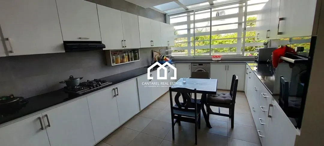 Villa à louer 45 000 dh 600 m² avec 4 chambres - Val d'anfa Casablanca | Agenz