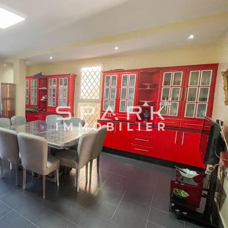 Villa à vendre 8 500 000 dh 832 m² avec 5 chambres - Hay Salam Agadir-Ida -Ou-Tanane | Agenz