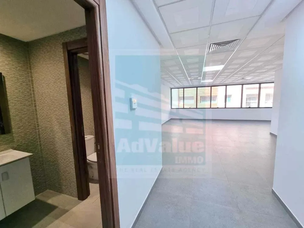 Bureau à louer 8 500 dh 57 m² - Beauséjour Casablanca | Agenz