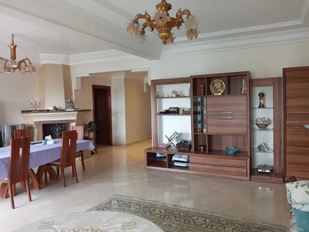 Appartement à vendre 2 250 000 dh 200 m² avec 3 chambres - Ain Chock Casablanca | Agenz