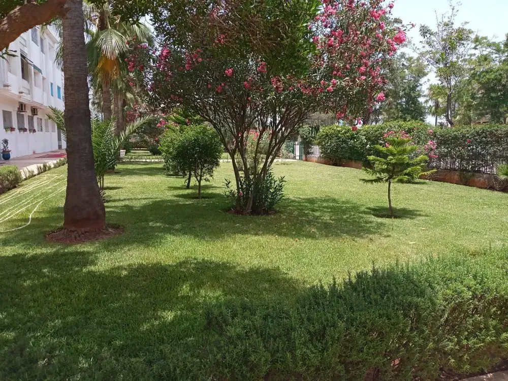 Appartement à vendre 2 250 000 dh 200 m² avec 3 chambres - Ain Chock Casablanca | Agenz