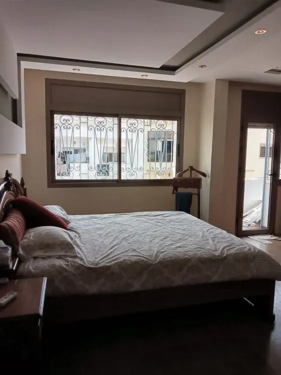 Appartement à vendre 2 250 000 dh 200 m² avec 3 chambres - Ain Chock Casablanca | Agenz