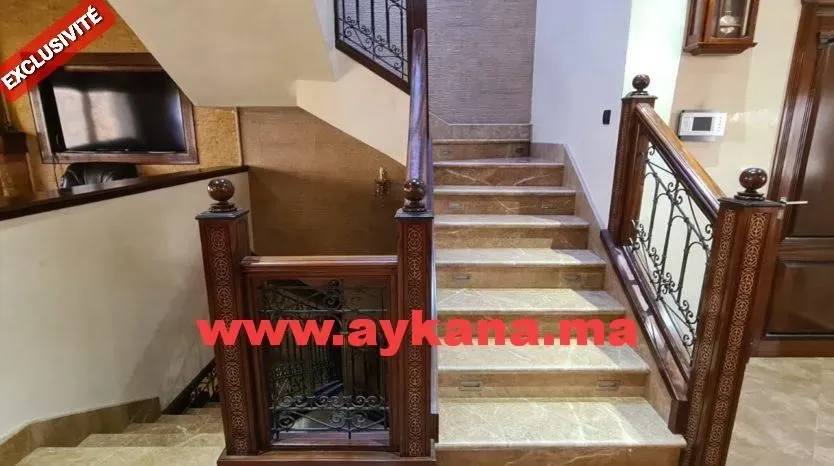Villa à vendre 000 800 5 dh 180 m², 4 chambres - Riyad Rabat