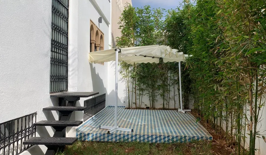 Villa à louer 30 000 dh 450 m², 4 chambres - Riyad Rabat