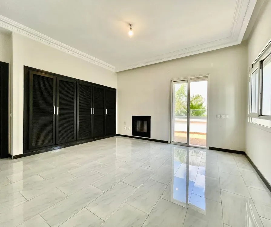 Villa à louer 45 000 dh 800 m², 5 chambres - Californie Casablanca