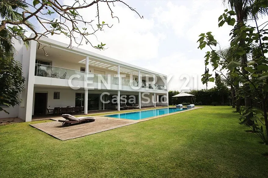 Villa à vendre 19 950 000 dh 1 593 m², 5 chambres - Californie Casablanca
