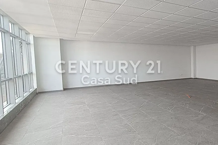 Bureau à louer 14 000 dh 102 m² - Sidi Maarouf Casablanca | Agenz