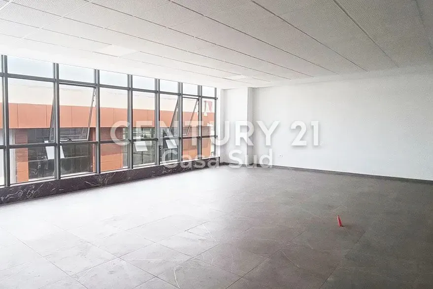 Bureau à louer 14 000 dh 102 m² - Sidi Maarouf Casablanca | Agenz