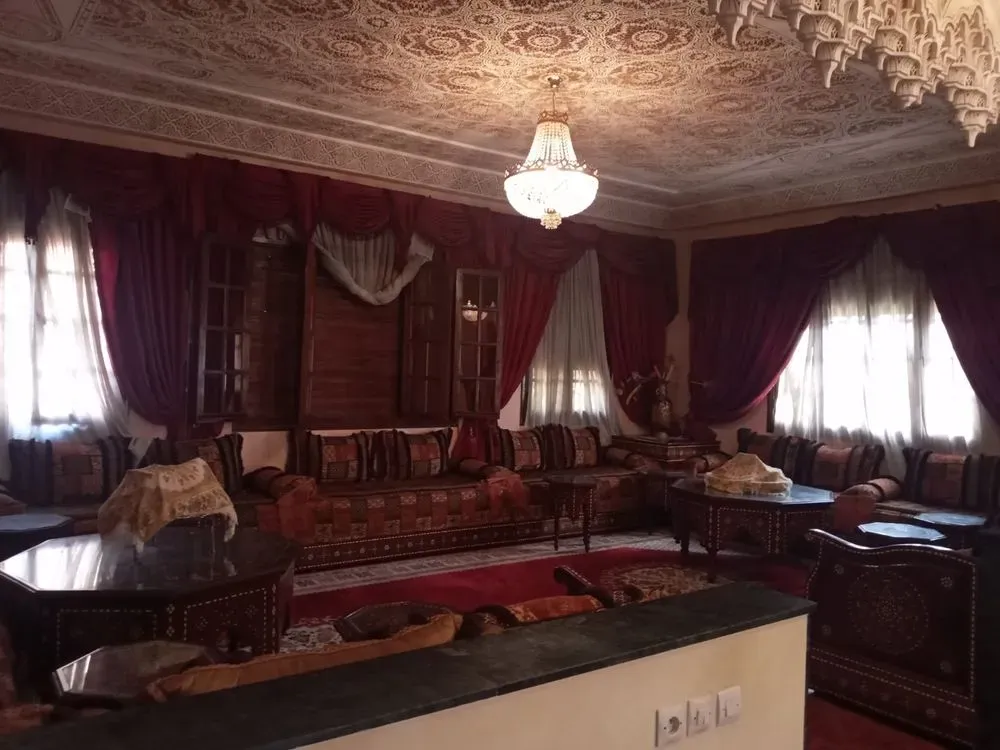 Villa à vendre 7 500 000 dh 916 m² avec 8 chambres - Al Qods Mohammadia | Agenz
