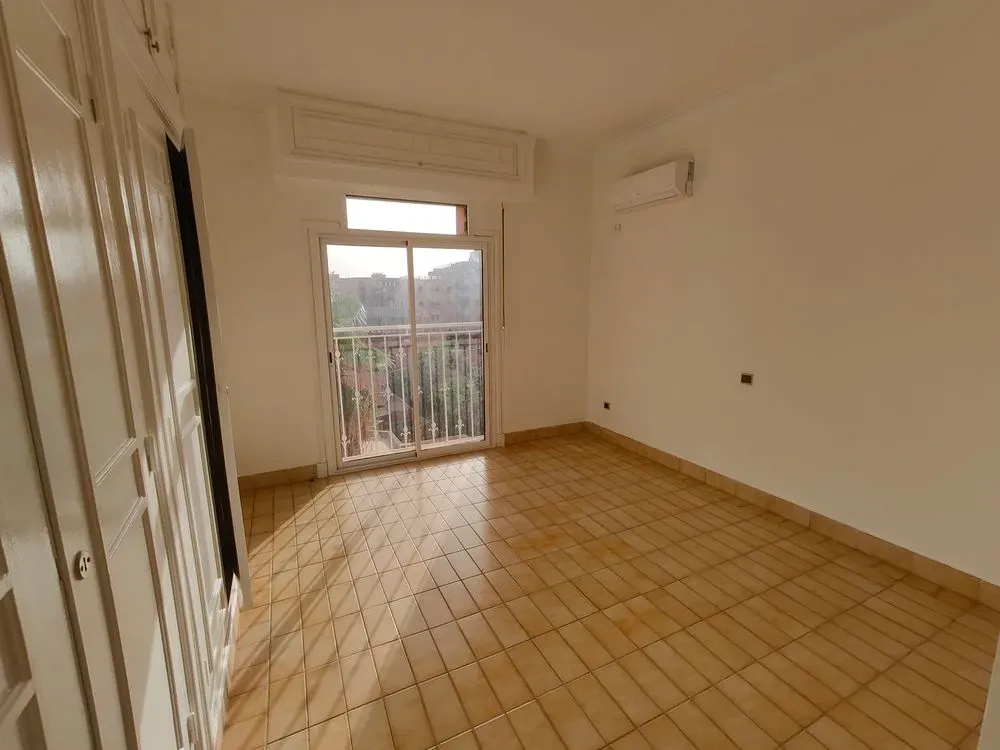 Appartement à vendre 1 800 000 dh 216 m² avec 4 chambres - Guéliz Marrakech | Agenz