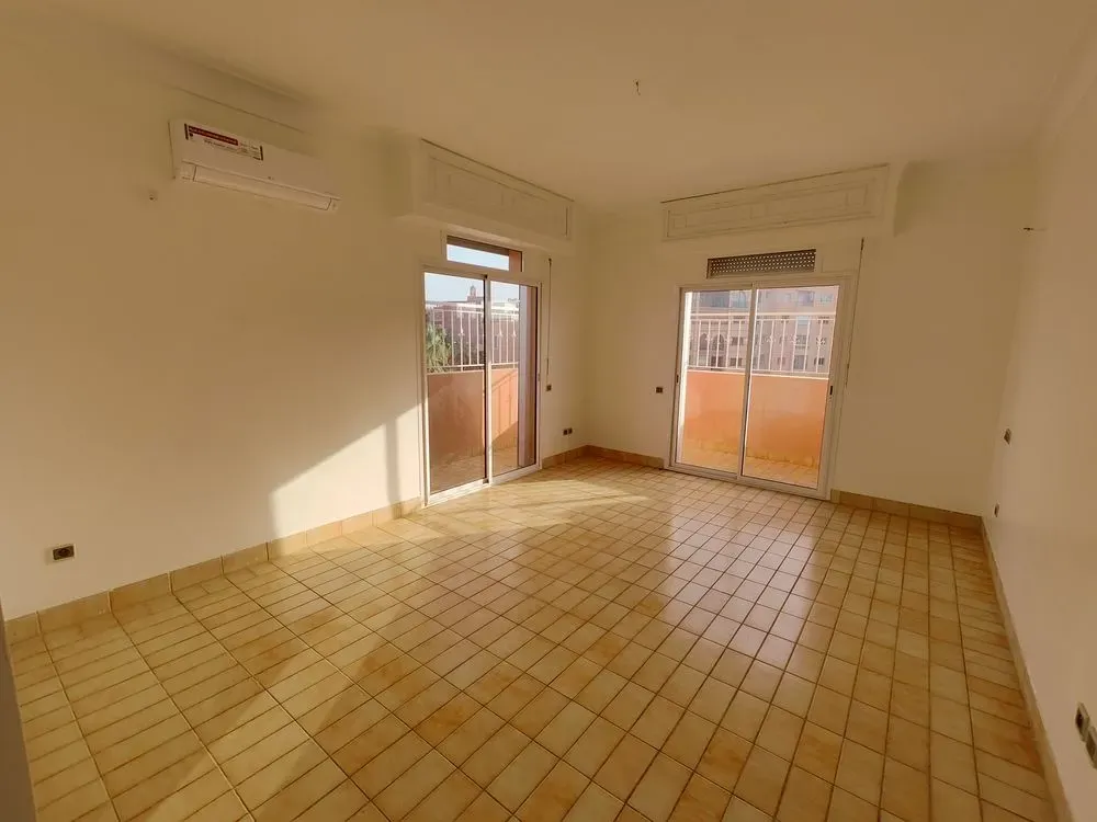 Appartement à vendre 1 800 000 dh 216 m² avec 4 chambres - Guéliz Marrakech | Agenz
