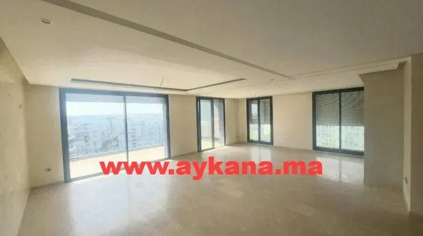 Appartement à louer 18 000 dh 242 m² avec 4 chambres - Riyad Rabat