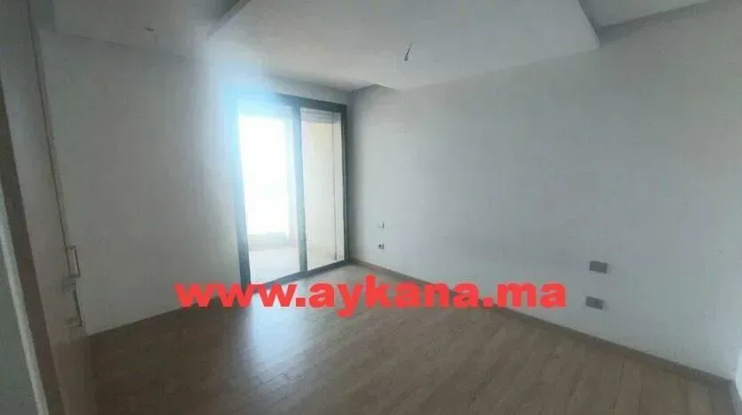 Appartement à louer 18 000 dh 242 m² avec 4 chambres - Riyad Rabat