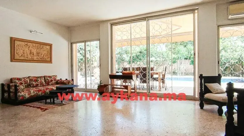 Villa à louer 30 000 dh 1 000 m² avec 4 chambres - Riyad Rabat | Agenz