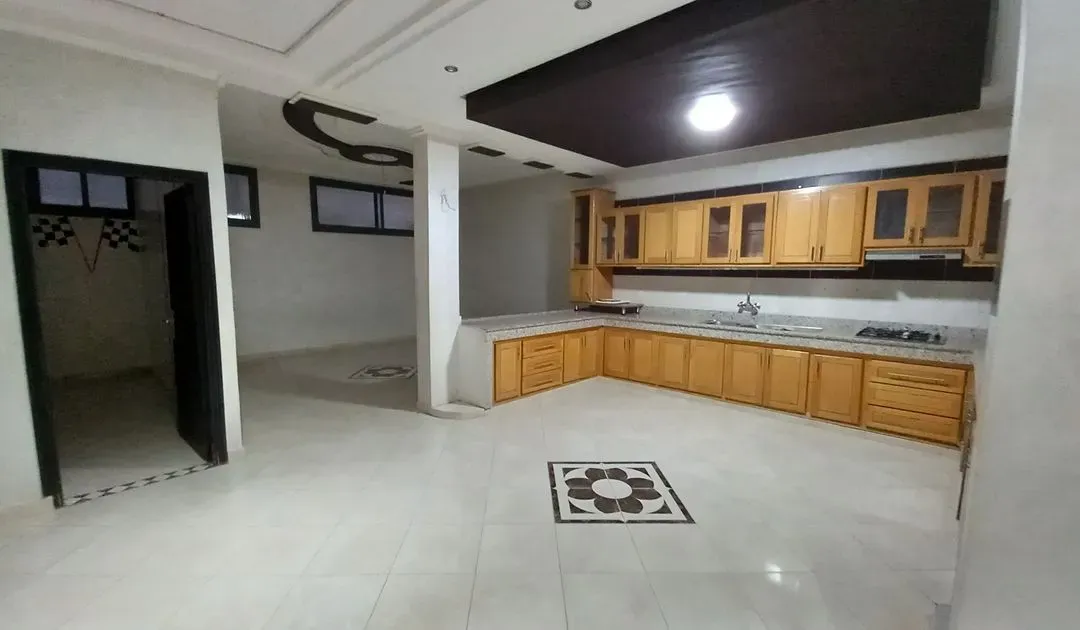 Apartment for Sale 950 000 dh 214 sqm, 4 rooms - Riad Fès