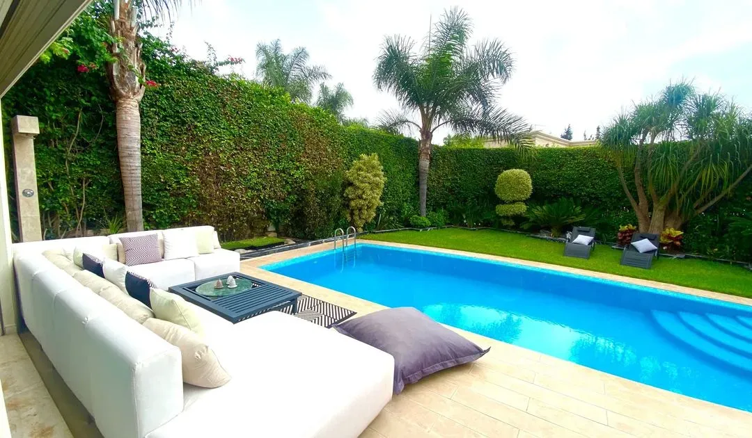 Villa for rent 50 000 dh 500 sqm, 4 rooms - Californie Casablanca