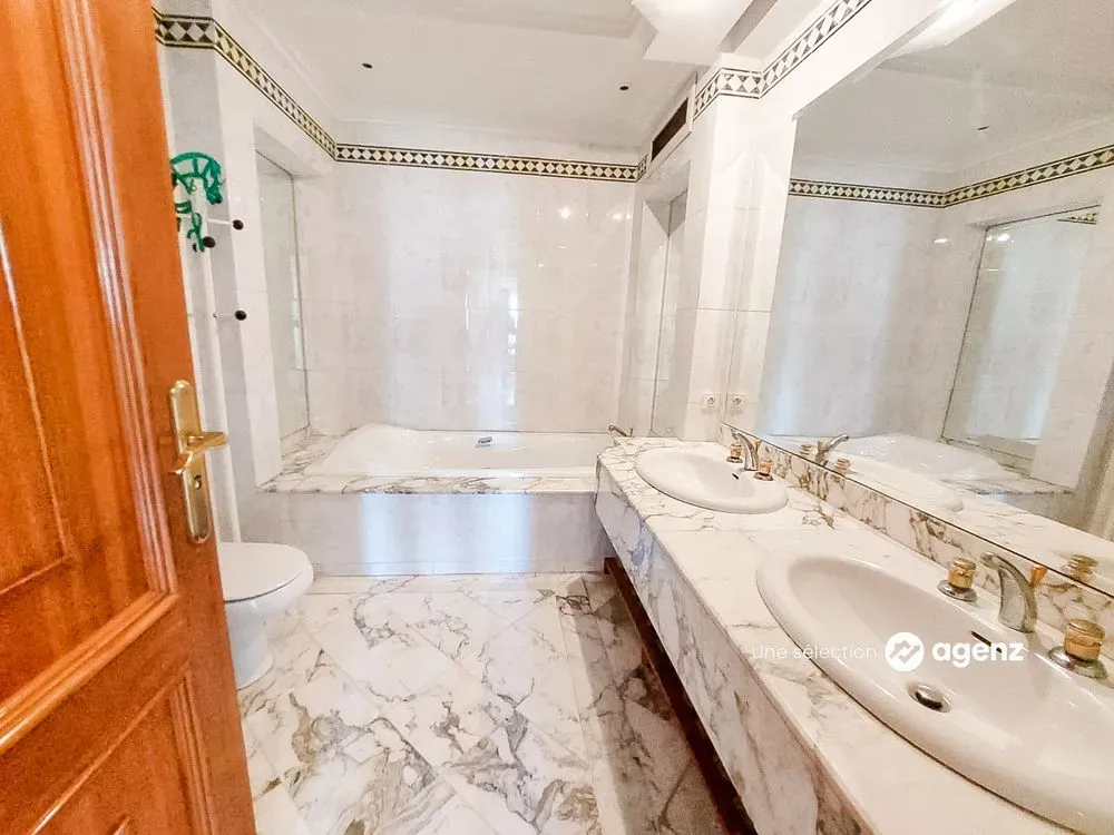 Appartement à vendre 3 495 000 dh 217 m² avec 4 chambres - Maârif Casablanca | Agenz