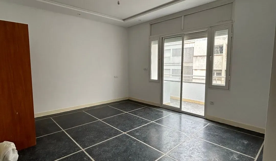 Appartement à louer 000 9 dh 150 m², 3 chambres - Agdal Rabat