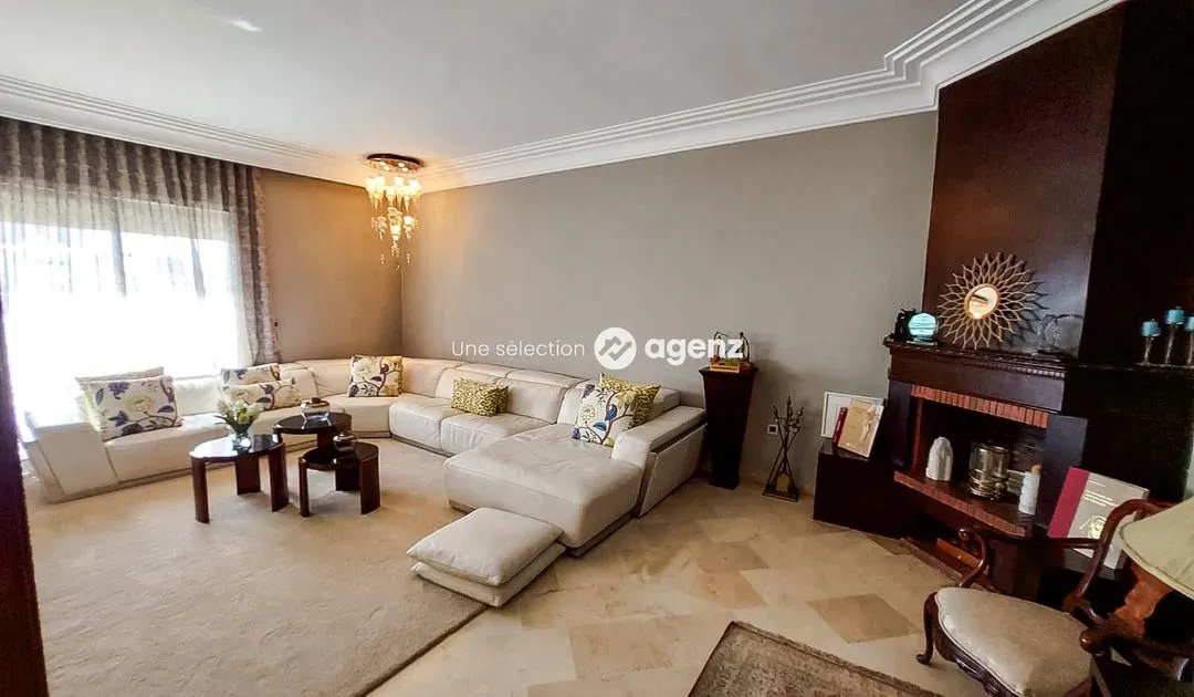 Duplex for Sale 4 600 000 dh 360 sqm, 4 rooms - Bir Anzarane Casablanca