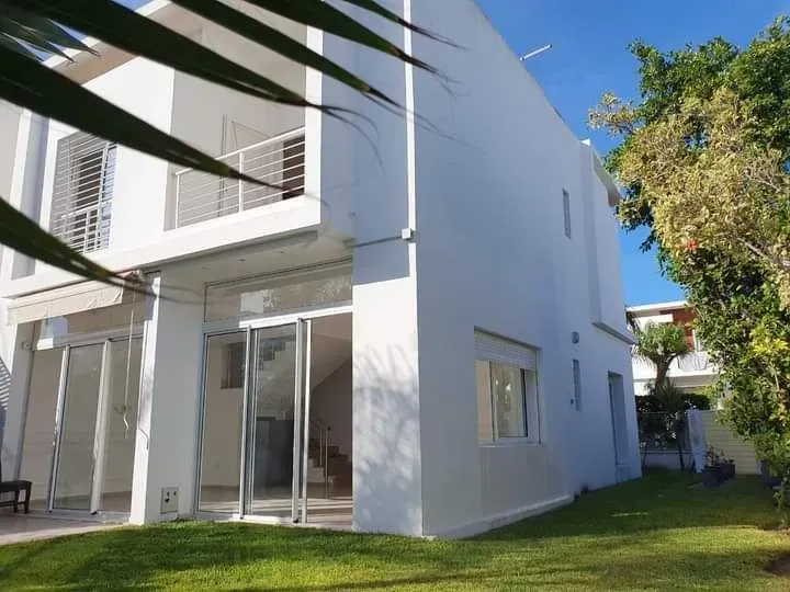 Villa à louer 10 500 dh 200 m², 3 chambres - Tamaris 