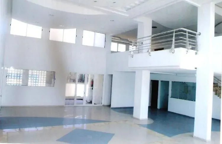 Bureau à louer 20 000 dh 800 m² avec 1 pièce - Autre Skhirate- Témara