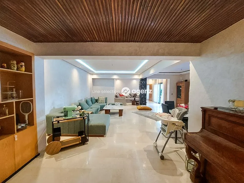 Appartement à vendre 2 400 000 dh 250 m² avec 2 chambres - Burger Casablanca