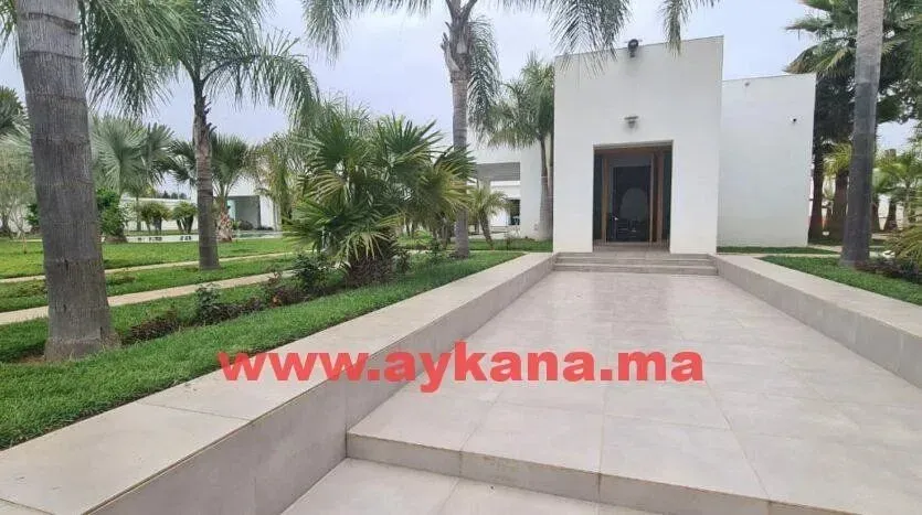Villa à louer 50 000 dh 1 176 m² avec 12 chambres - El Menzeh Skhirate- Témara