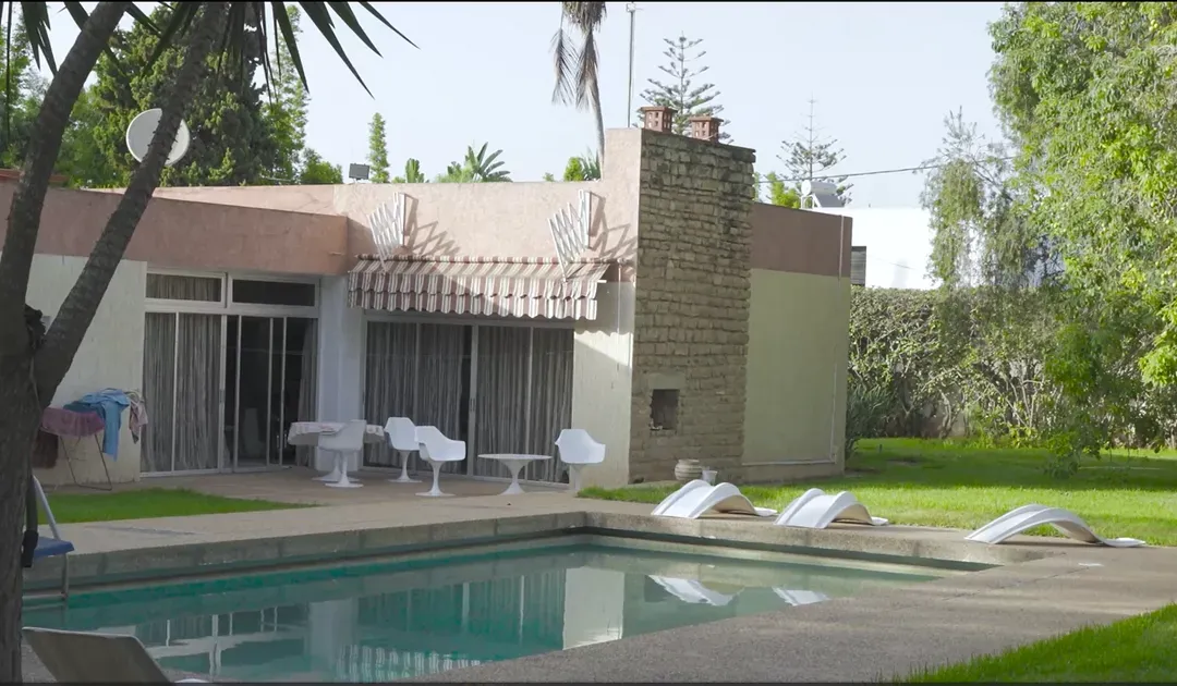 Villa à vendre 000 000 18 dh 400 2 m², 5 chambres - Souissi Rabat