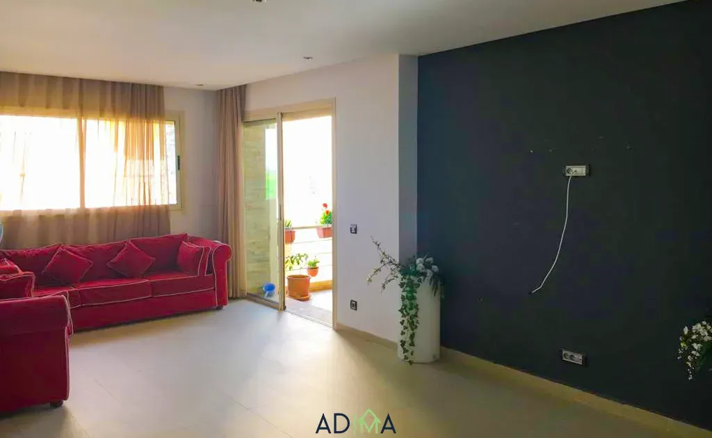 Appartement à louer 13 000 dh 135 m², 3 chambres - Riyad Rabat