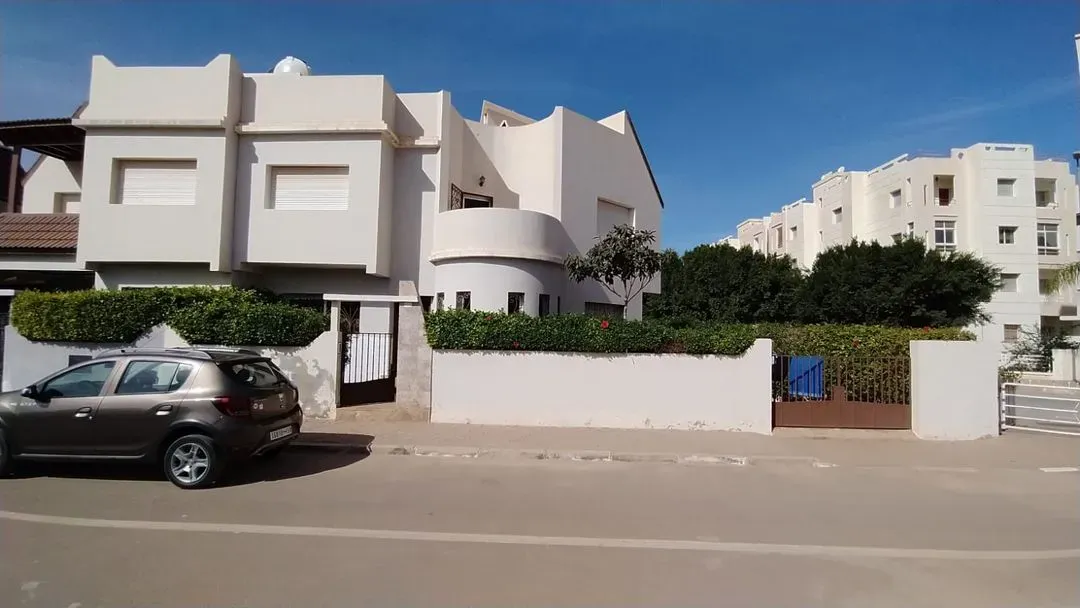 Villa à vendre 1 450 000 dh 144 m² avec 3 chambres - Autre Berkane