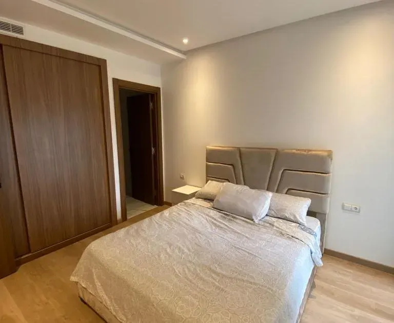 Appartement à louer 000 7 dh 90 m², 2 chambres - Dar Bouazza 