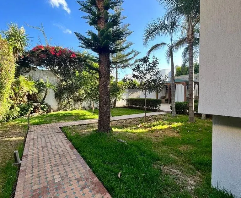 Villa à vendre 6 500 000 dh 750 m², 9 chambres - Radouane Kénitra