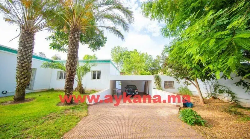 Villa à louer 55 000 dh 400 m² avec 6 chambres - Souissi Rabat | Agenz