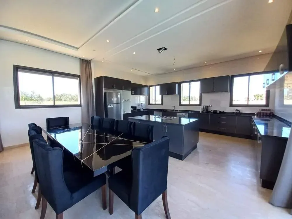 Villa à vendre 5 400 000 dh 275 m² avec 4 chambres - Amelkis Marrakech