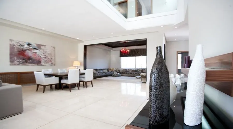 Villa à louer 45 000 dh 540 m² avec 4 chambres - Ain Diab Extension Casablanca | Agenz